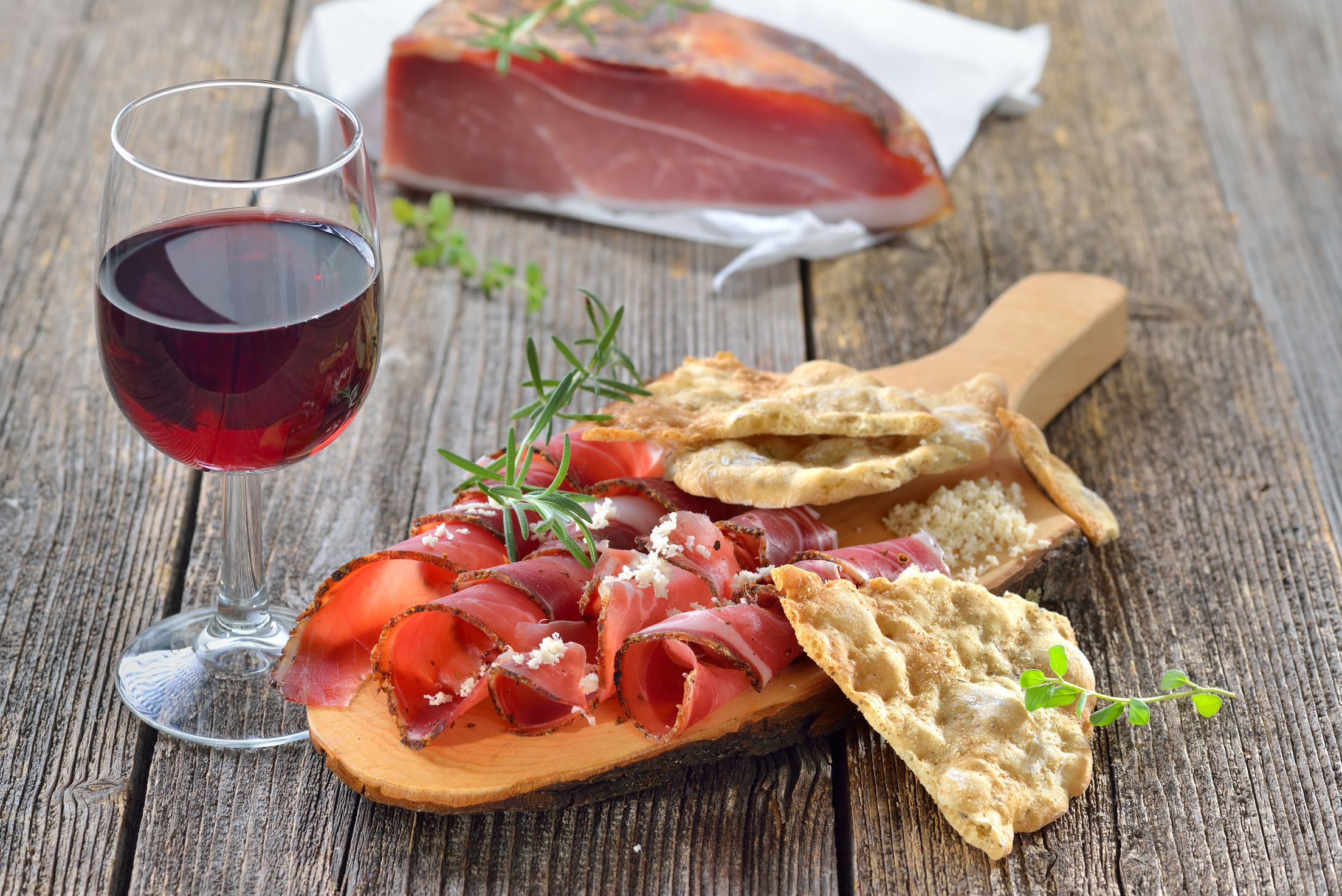 Tyrolean bacon and red wine